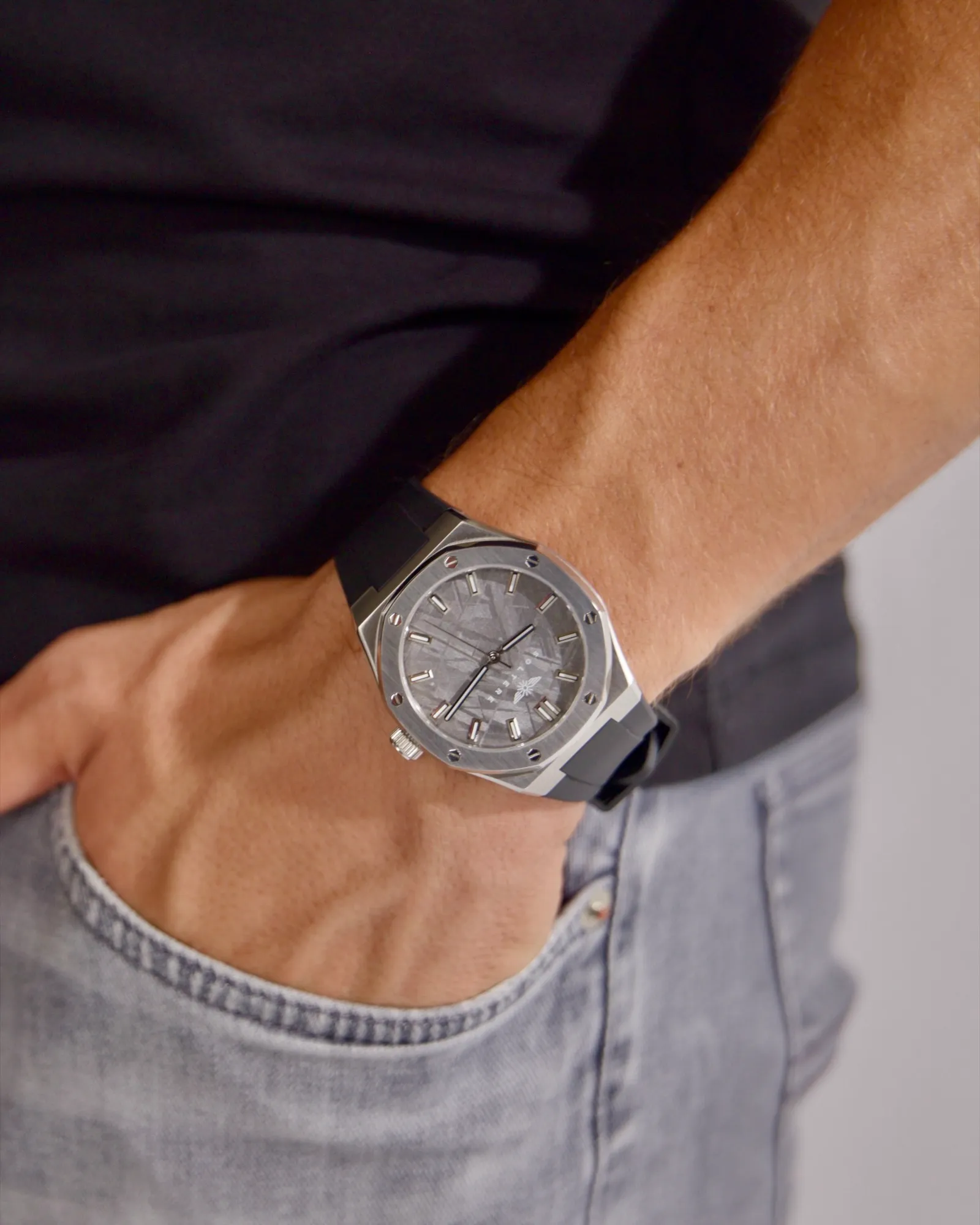 Soltere Visto worn with a black tee and grey denim