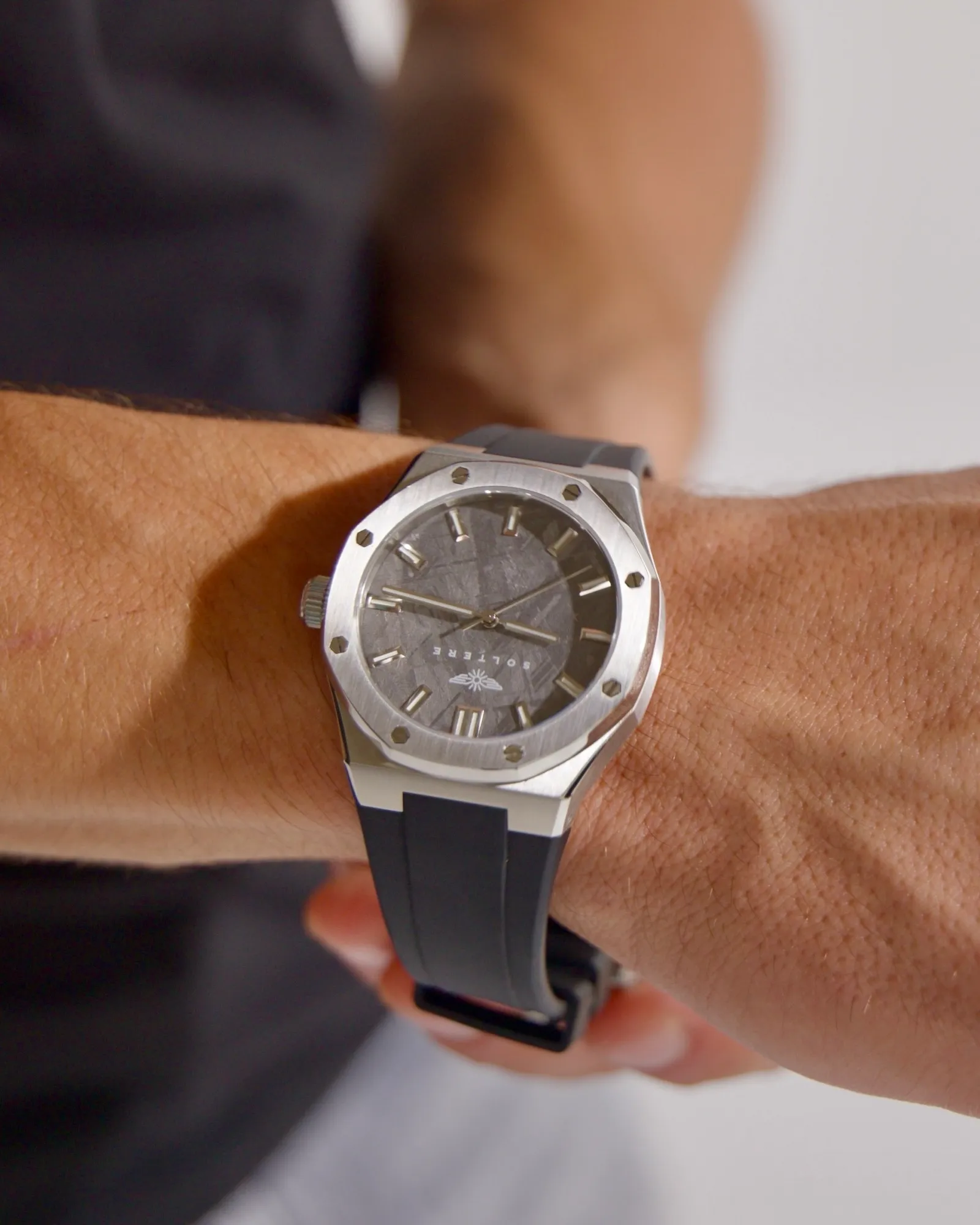 Soltere Visto on the wrist, meteorite dial in daylight